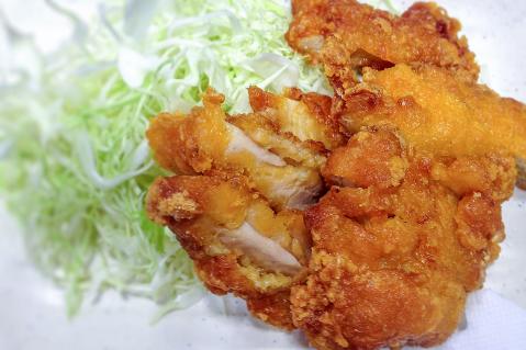 グルクンの唐揚げ 沖縄県の美味しい名物料理 天ぷら 揚げ物 Eats Jp