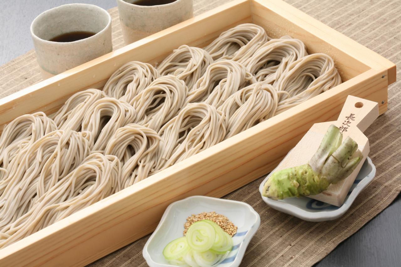 へぎそば 新潟県の美味しい名物料理 そば うどん 麺類 Eats Jp