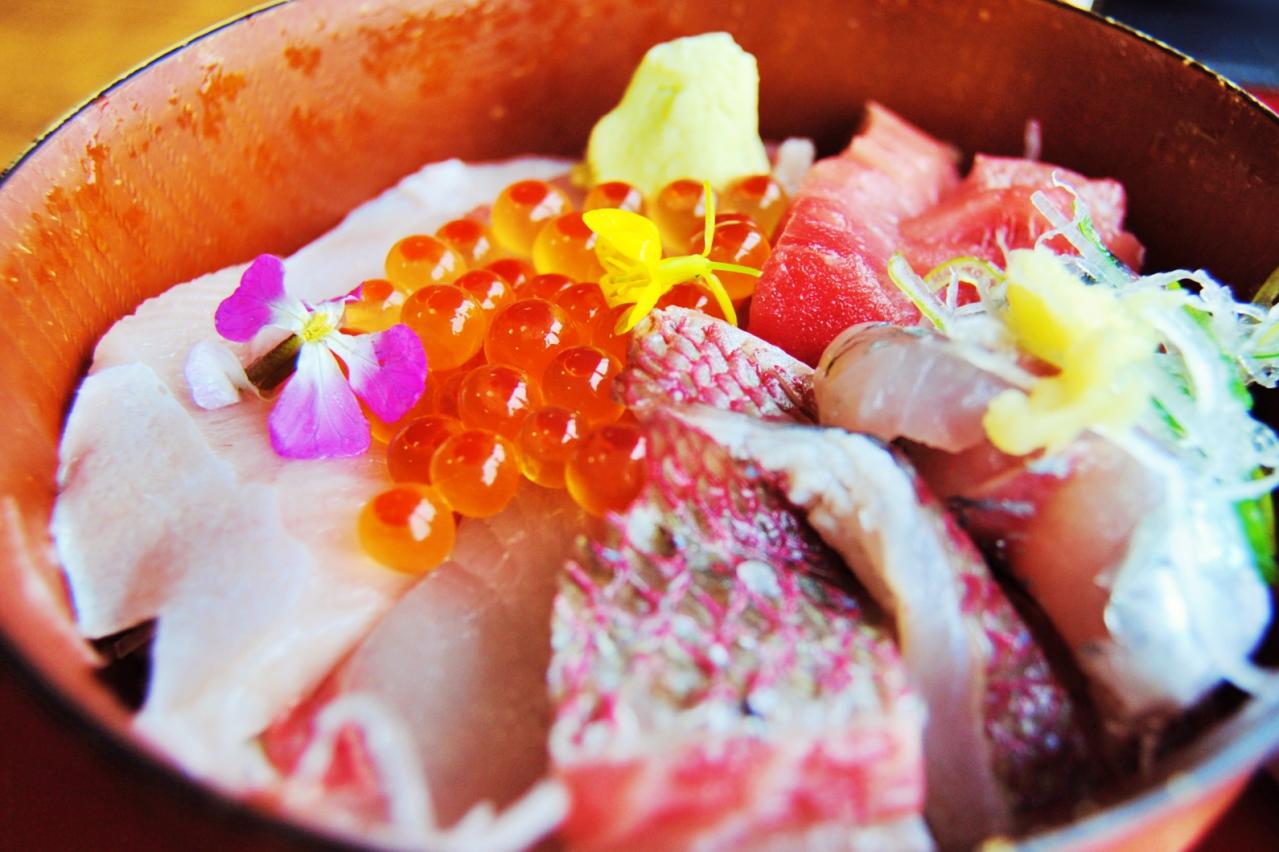 千葉 海鮮丼 千葉県の美味しい名物料理 丼もの Eats Jp