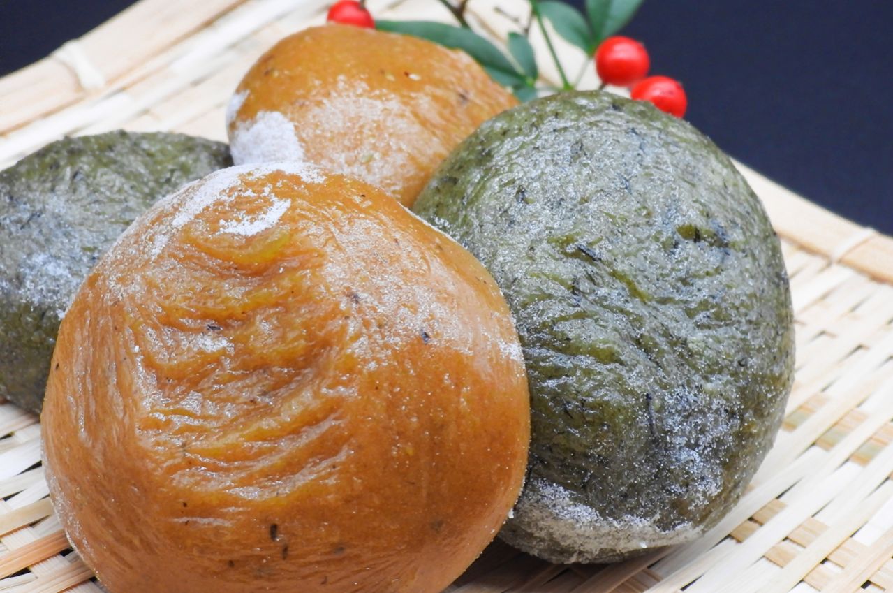 お正月の栃餅と草餅