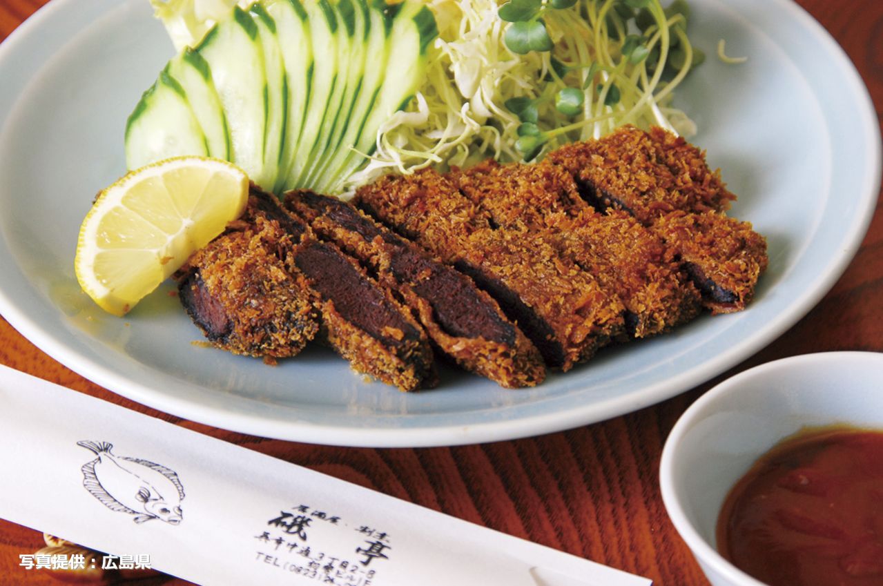 広島海軍グルメ　鯨カツ