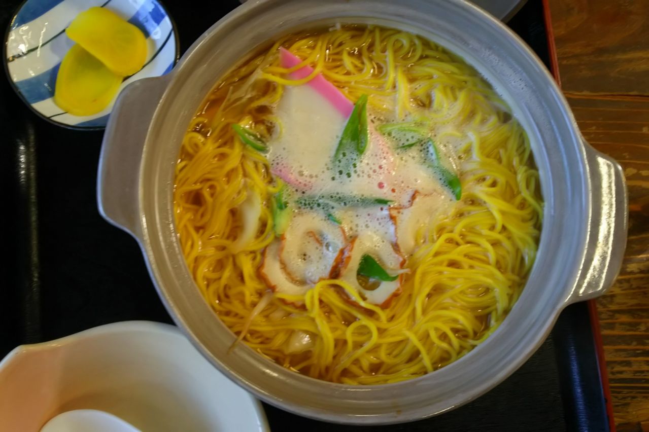 鍋焼きラーメン