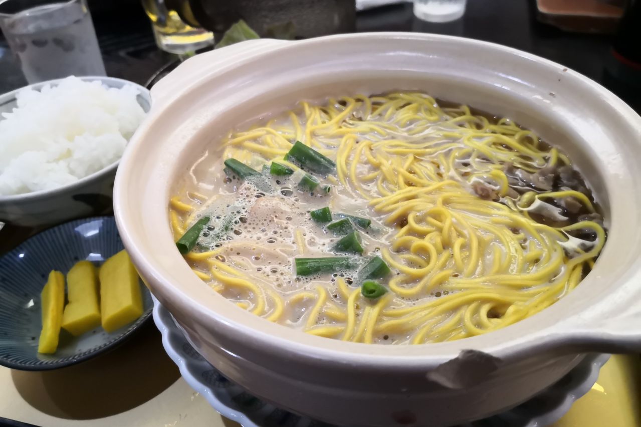 鍋焼きラーメン
