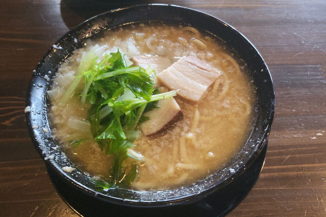 燕三条背脂ラーメン