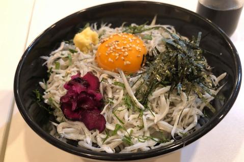 鎌倉 しらす丼