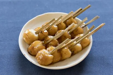 Jumbo Mochi (じゃんぼ餅)