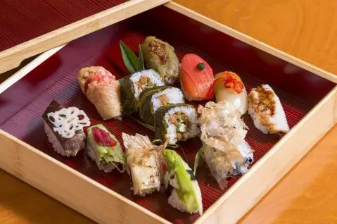 Hitan Sushi