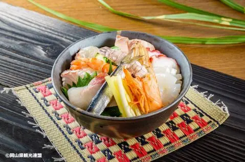 ข้าวหน้าซูชิ